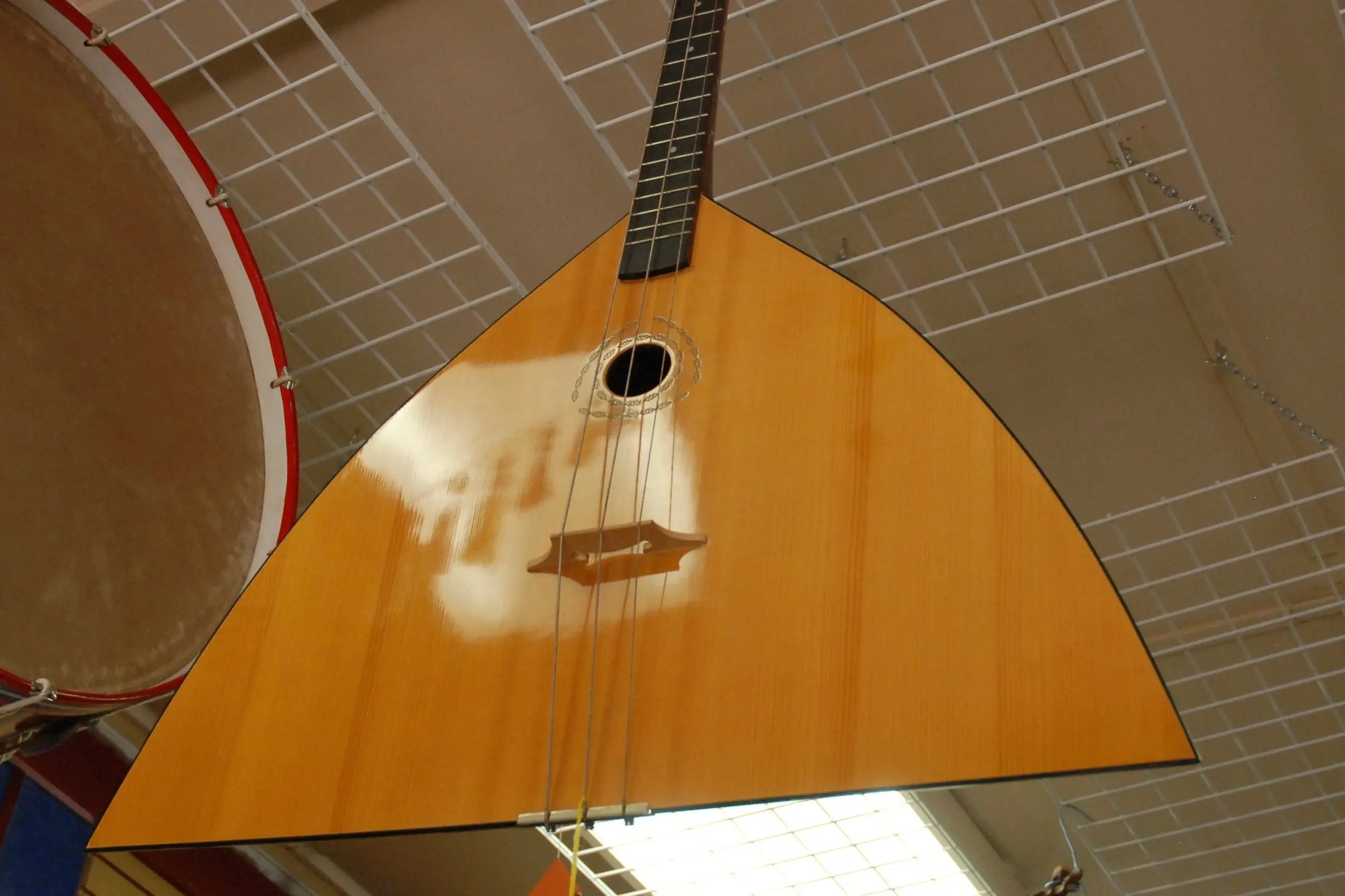 The Balalaika: History and Information - Lark in the Morning