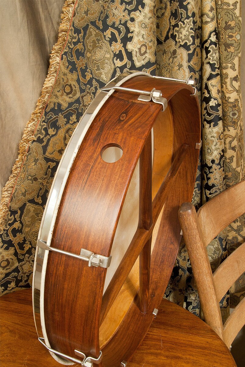 Roosebeck Bodhran, 18"x3.5", Tune, Rosewd, Cross