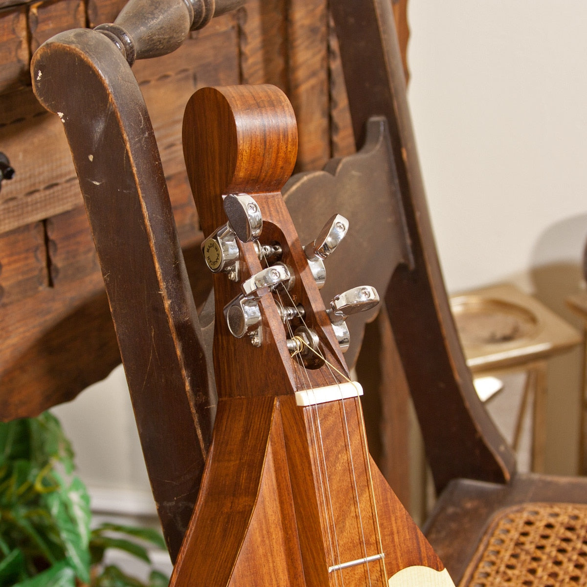 Roosebeck Grace Mountain Dulcimer 4-String Vaulted Fretboard