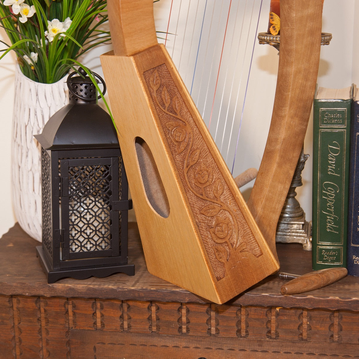 Roosebeck 21 Inch Baby Harp 12 String Walnut + String Set + Tuning Tool