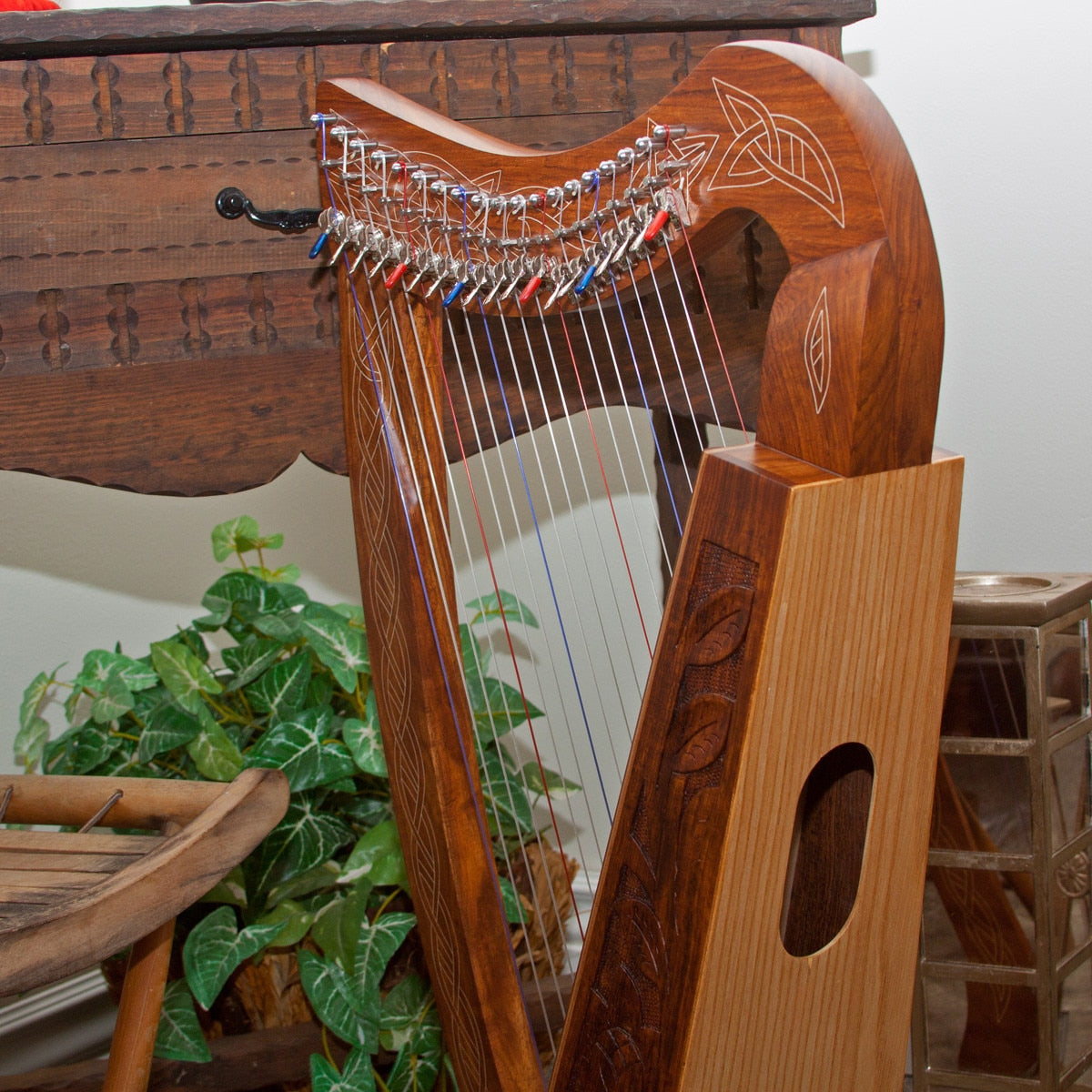 Roosebeck Pixie Harp 19-String Chelby Levers