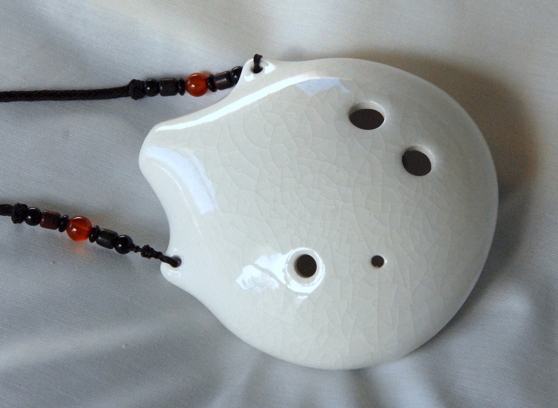 6-hole Ceramic Tenor Seedpod Ocarina in F Ocarinas Lark in the Morning Smoke White Crackle