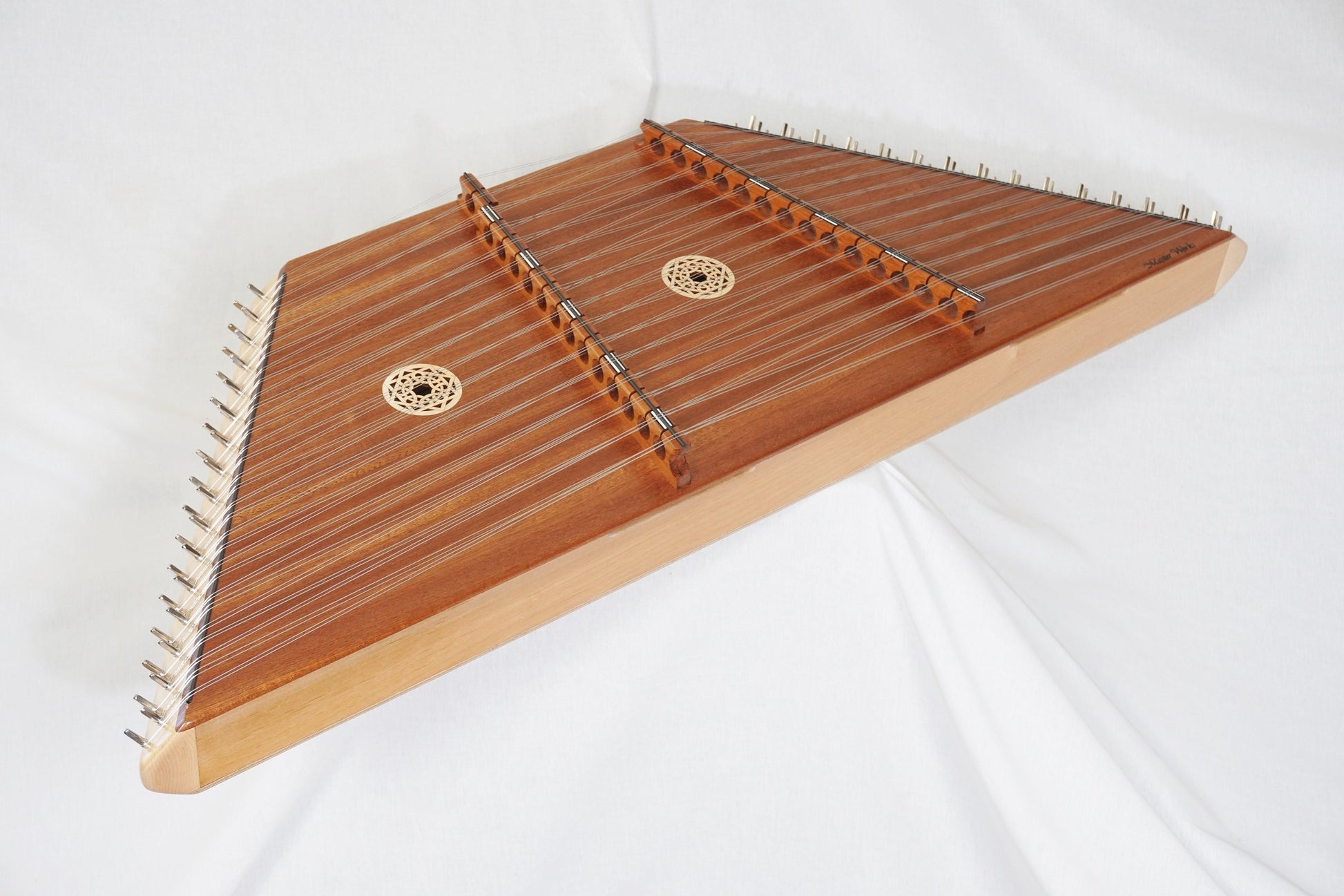 Master Works Hammered Dulcimer 16/15 Pioneer Package Hammered Dulcimers Master Works