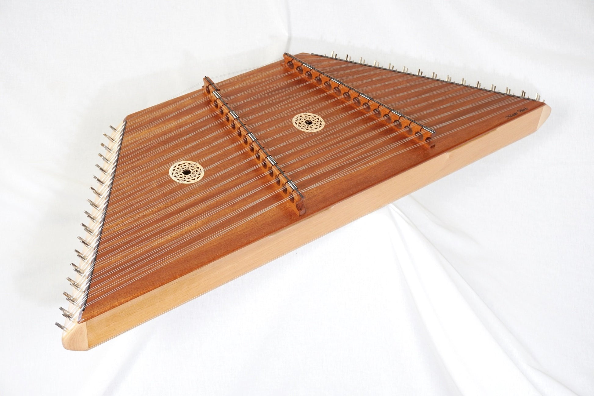 Master Works Hammered Dulcimer 16/15 Pioneer Package Hammered Dulcimers Master Works Natural Lightweight