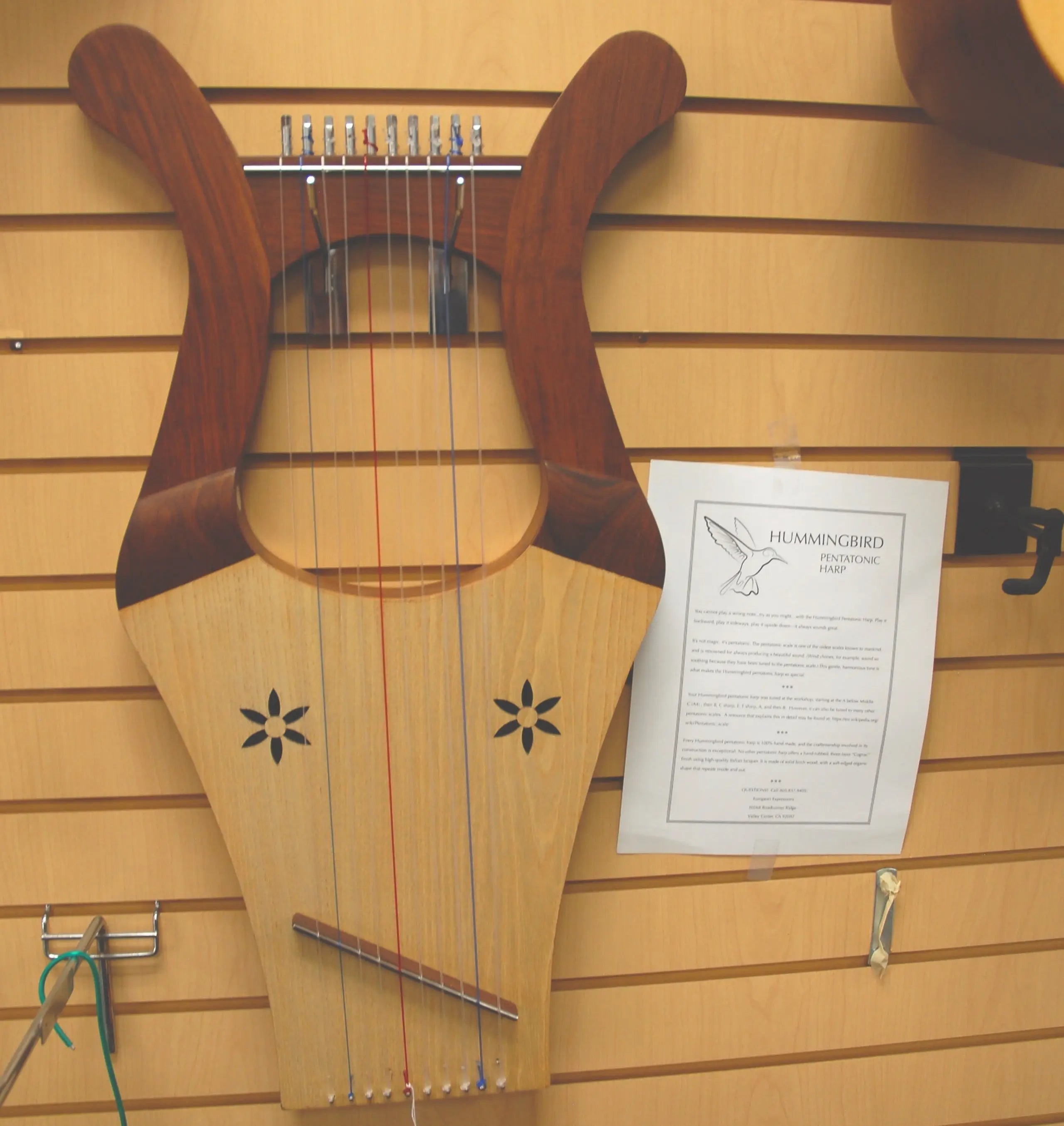 Lyre - History - Lark in the Morning