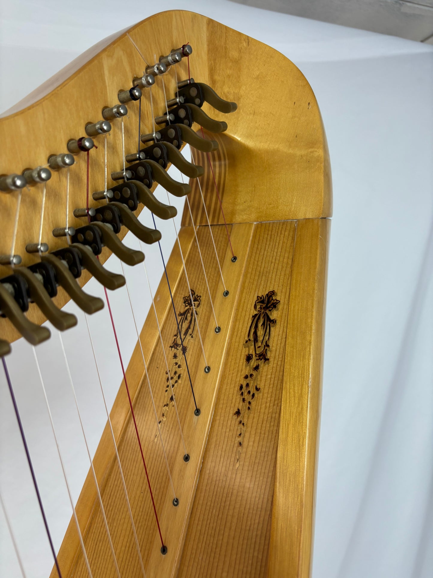 Lyon & Healy Troubadour IV Harp,  Pre-owned