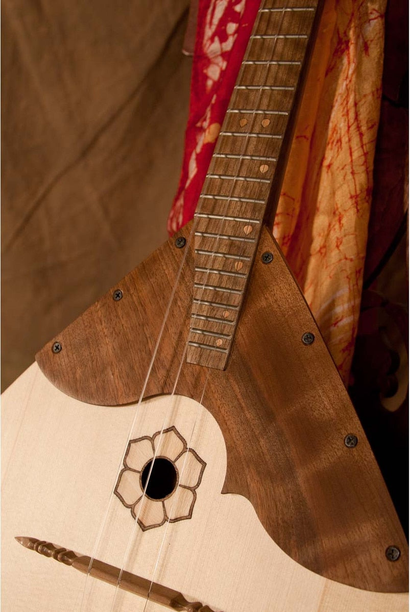 Roosebeck Deluxe Prima Balalaika, Walnut Stave Body