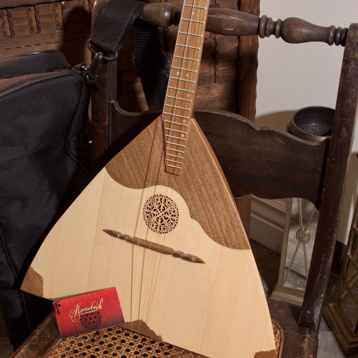 Balalaika, Prima - Walnut