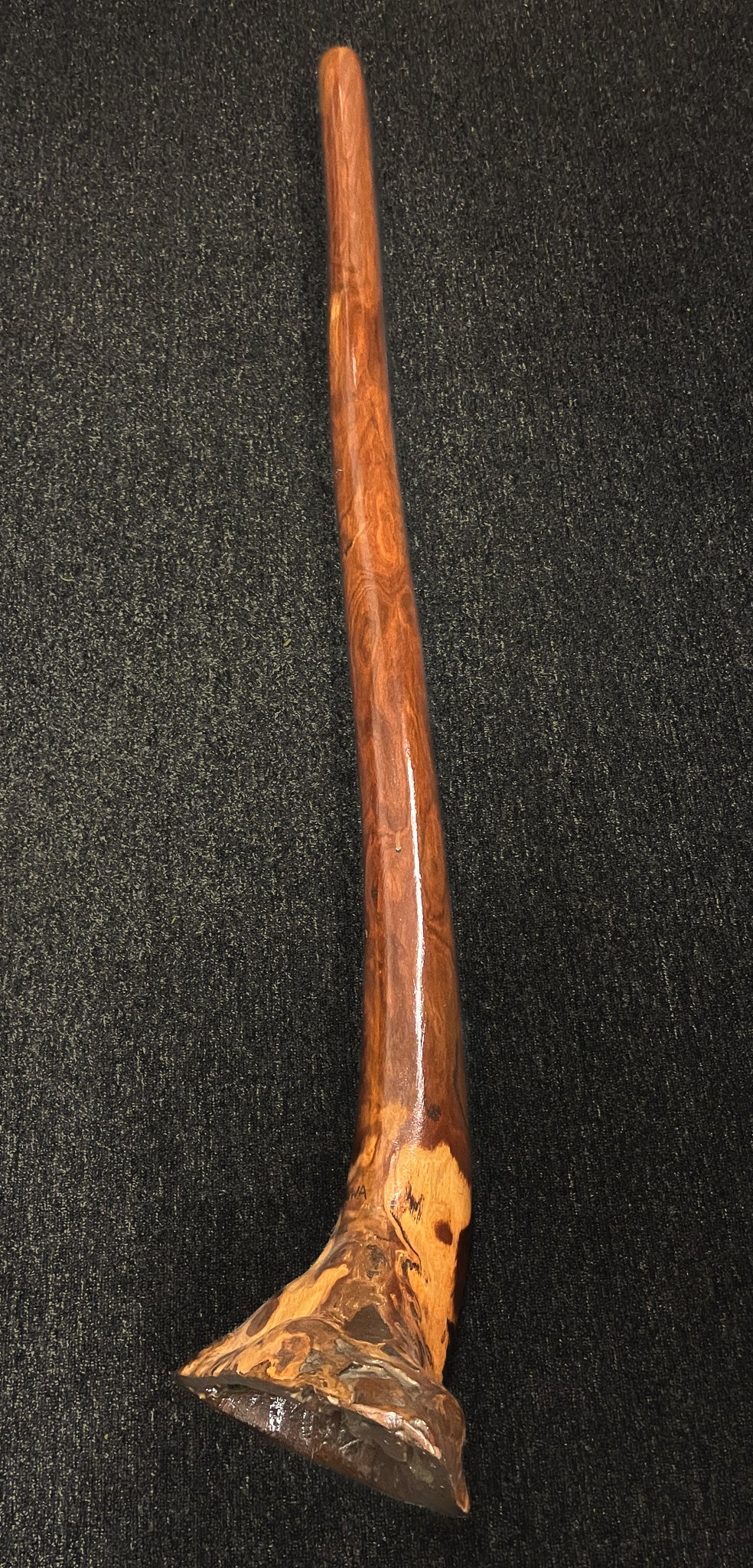 Eucalyptus Didgeridoo with Burl by Naiuwa Art Lark in the Morning