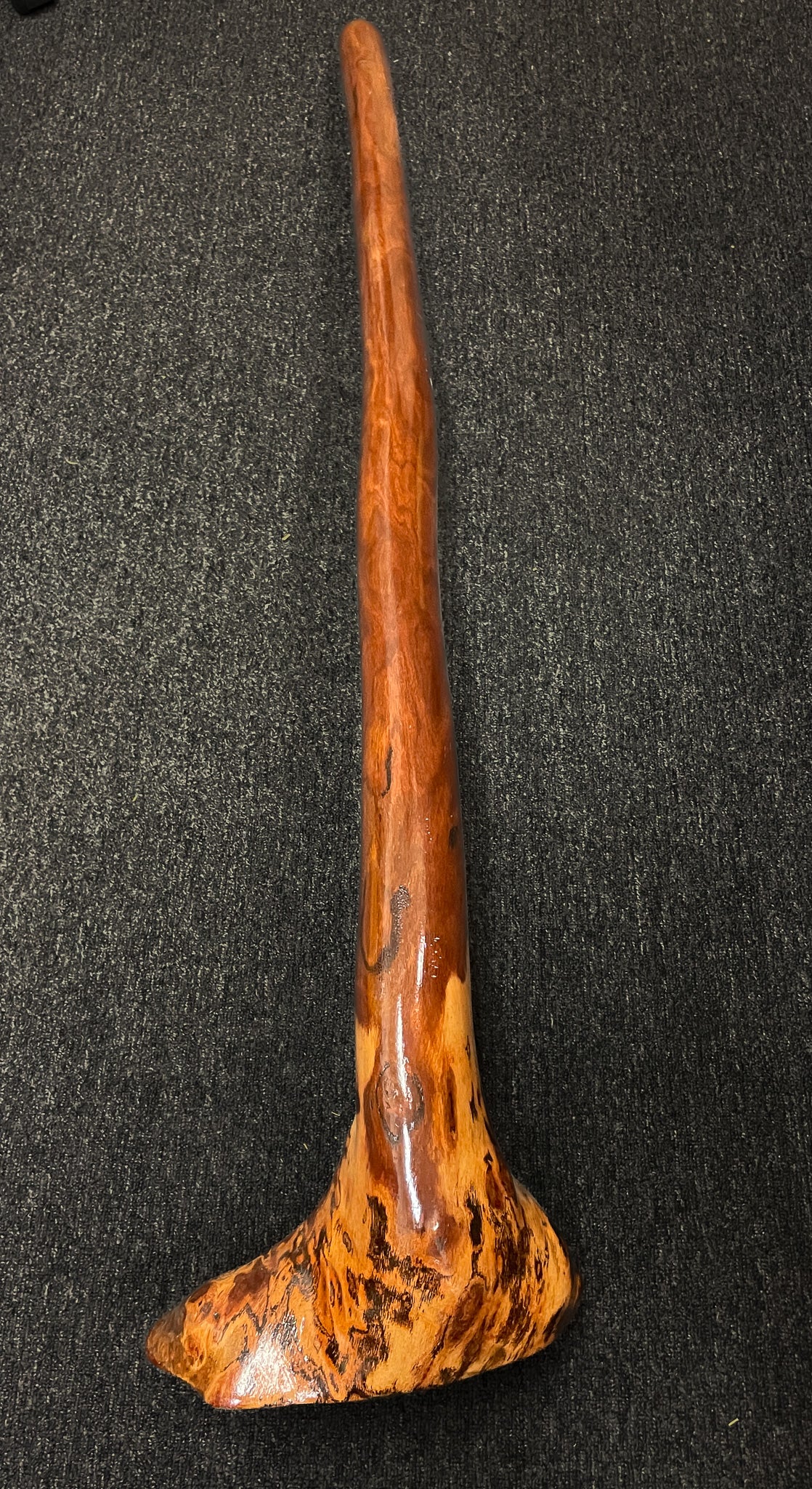 Eucalyptus Didgeridoo with Burl by Naiuwa Art Lark in the Morning