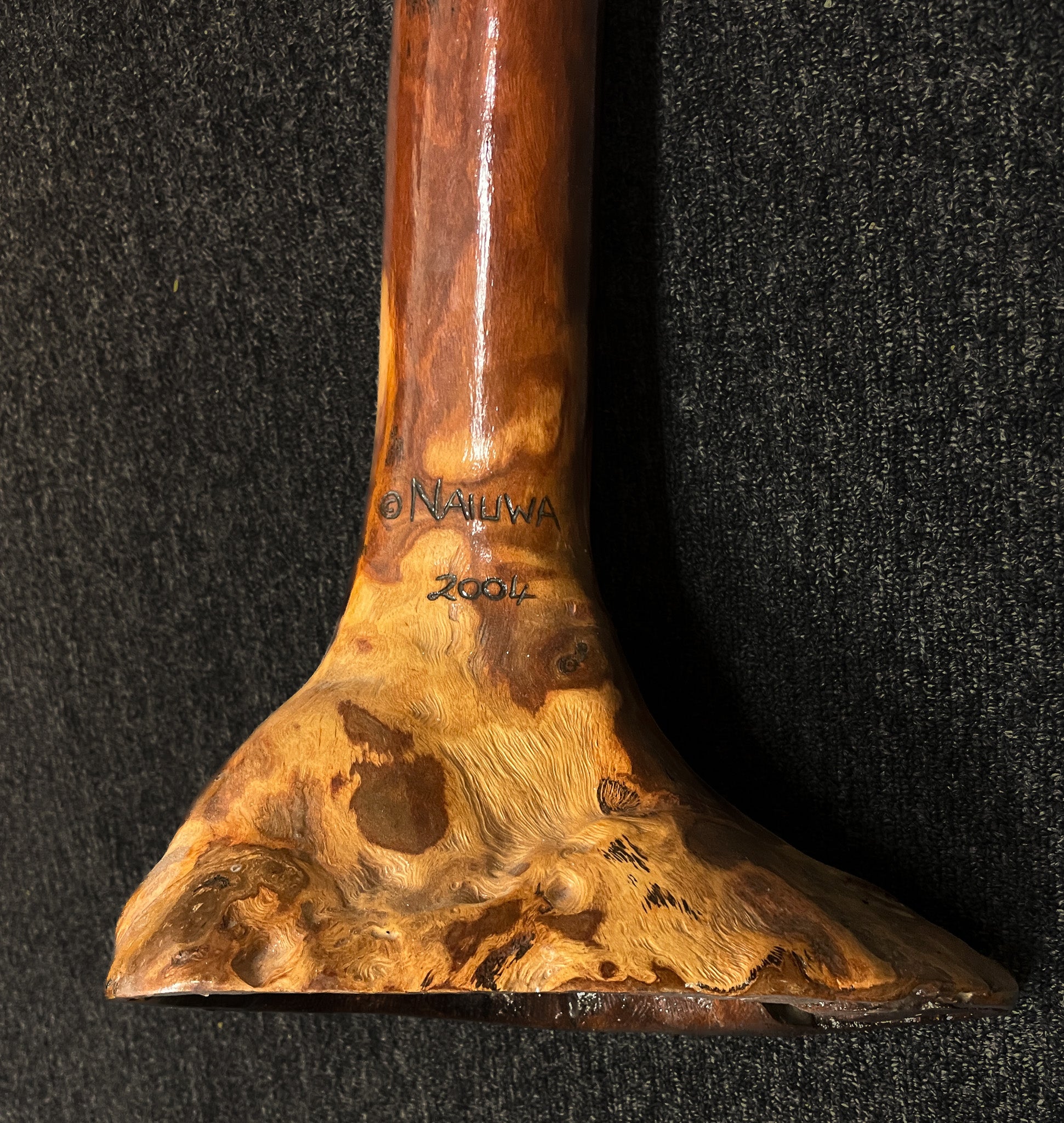 Eucalyptus Didgeridoo with Burl by Naiuwa Art Lark in the Morning