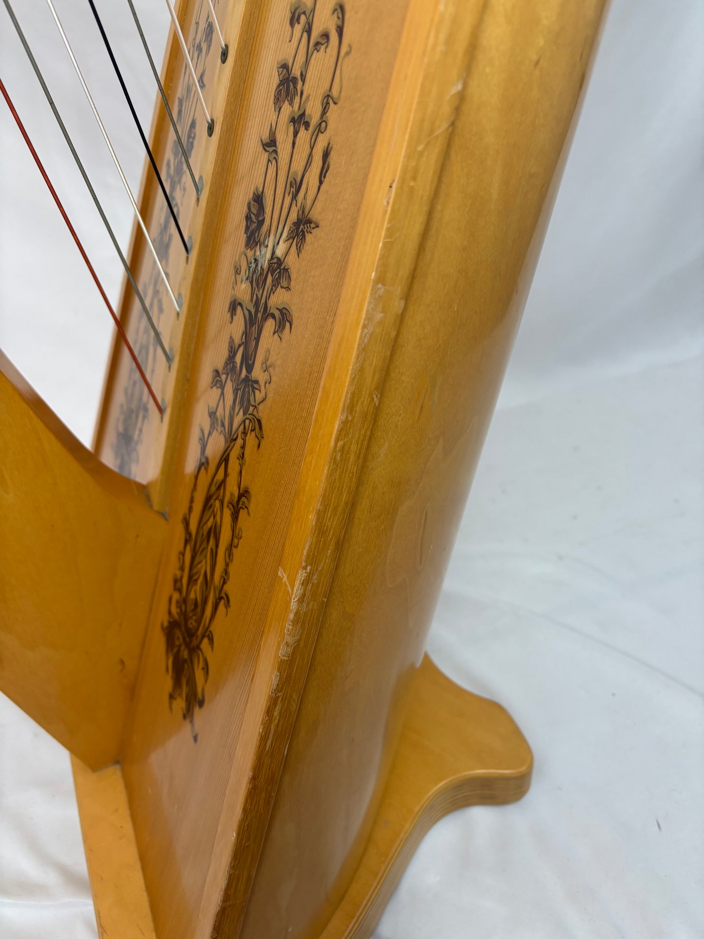 Lyon & Healy Troubadour IV Harp,  Pre-owned